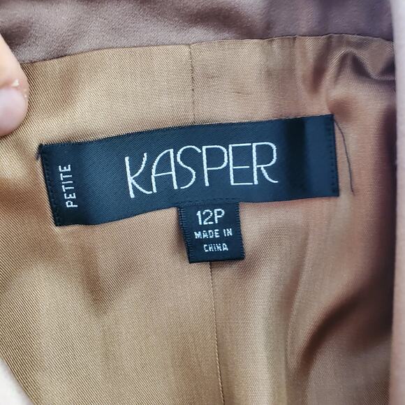 Kasper Women's Tan Vanity Fair Embroidered Beaded Blazer Jacket Size 12P - Picture 8 of 9